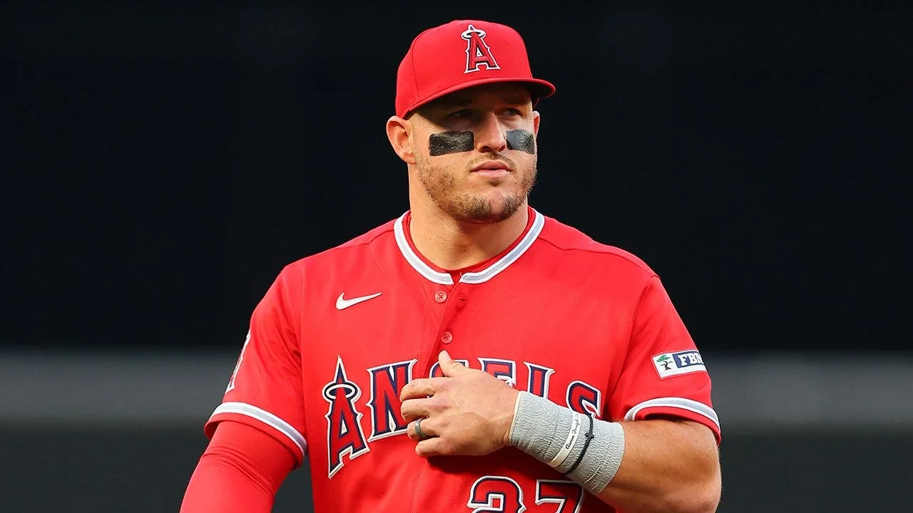 Mike Trout Hits Five Home Runs in Four-Game Series at Yankee Stadium