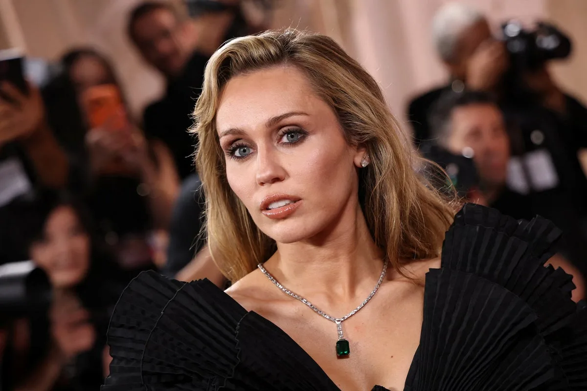 Miley Cyrus Announces Name Change and New Album 'Bass Persuades'
