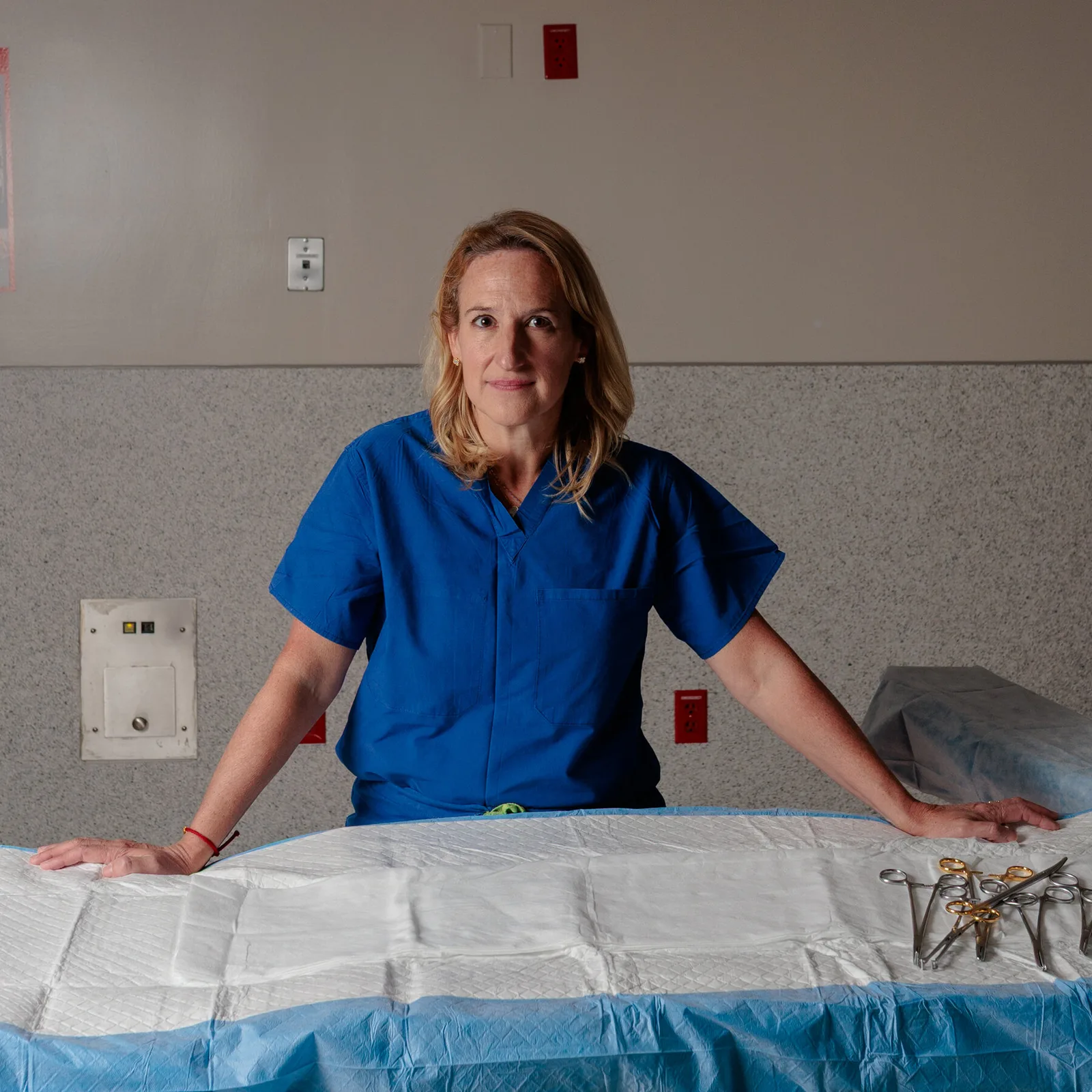 Most Ovarian Cancer Cases Originate in Fallopian Tubes, Studies Indicate