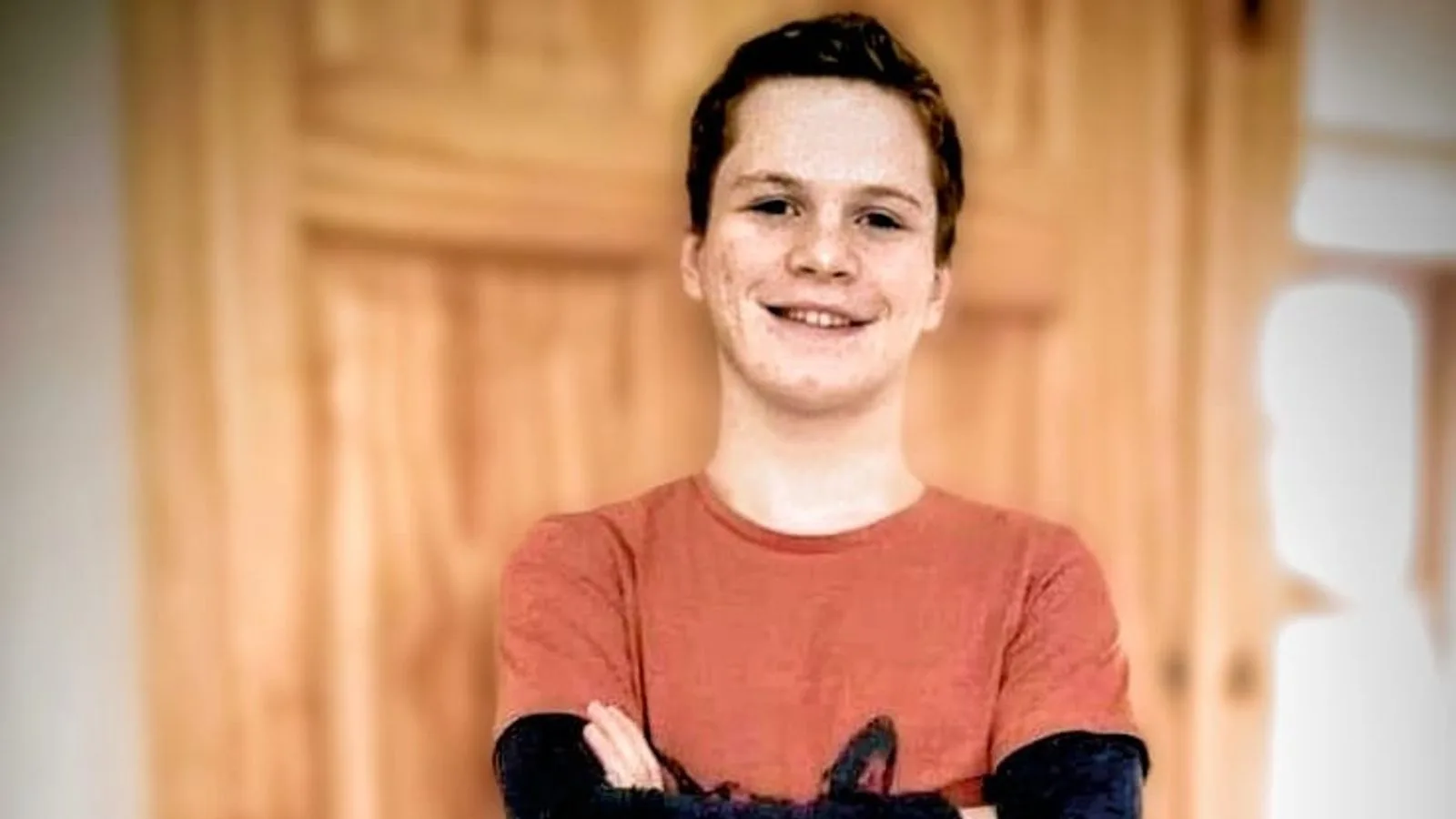 Mother Issues Warning After Son Dies in Five-Floor Fall From Broken Railing