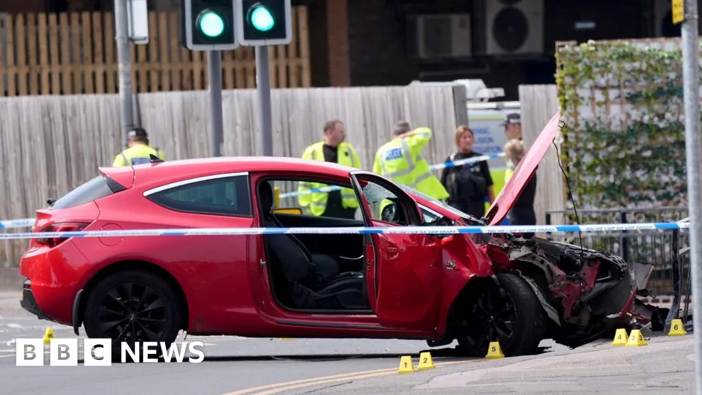 Murder Investigation Launched After Man Dies Following Car Incident in Nottinghamshire