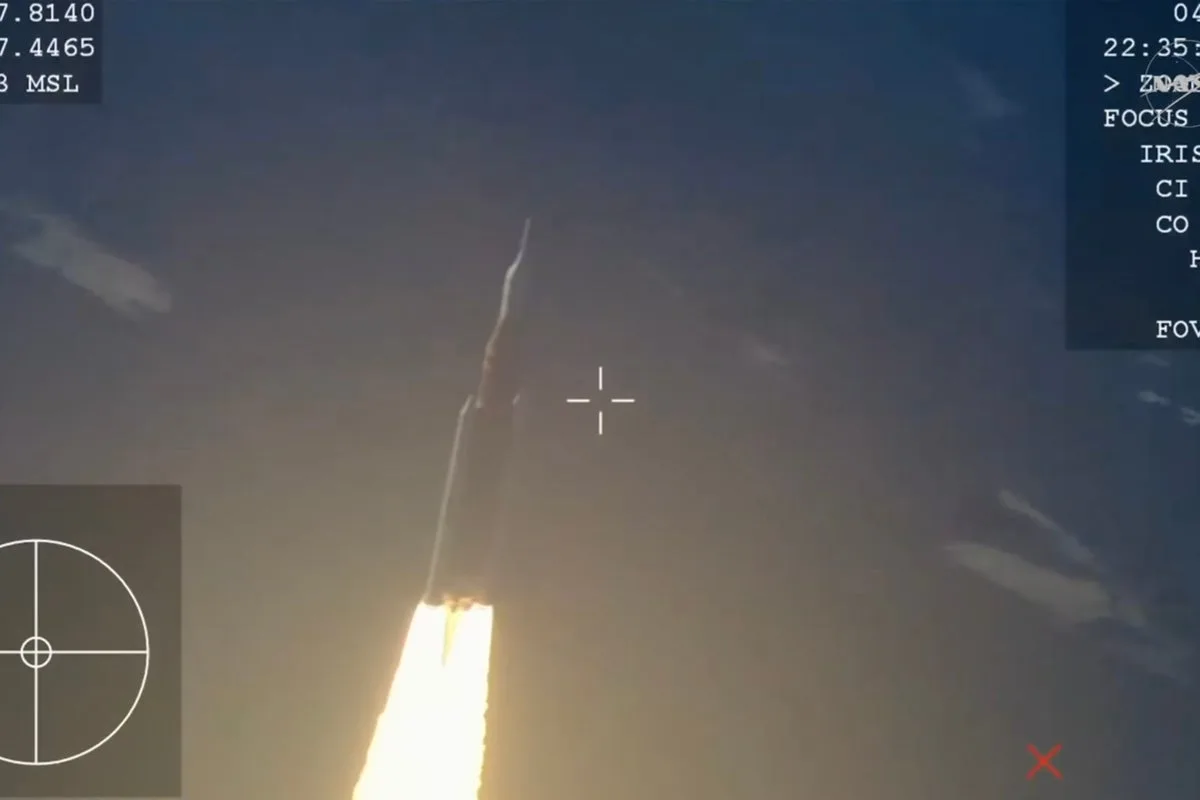 Artemis II Launches from Florida, Begins Crewed Mission Toward the Moon