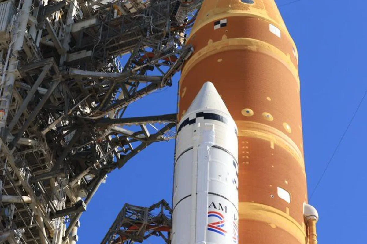 NASA to Return Moon Rocket to Hangar for Additional Repairs