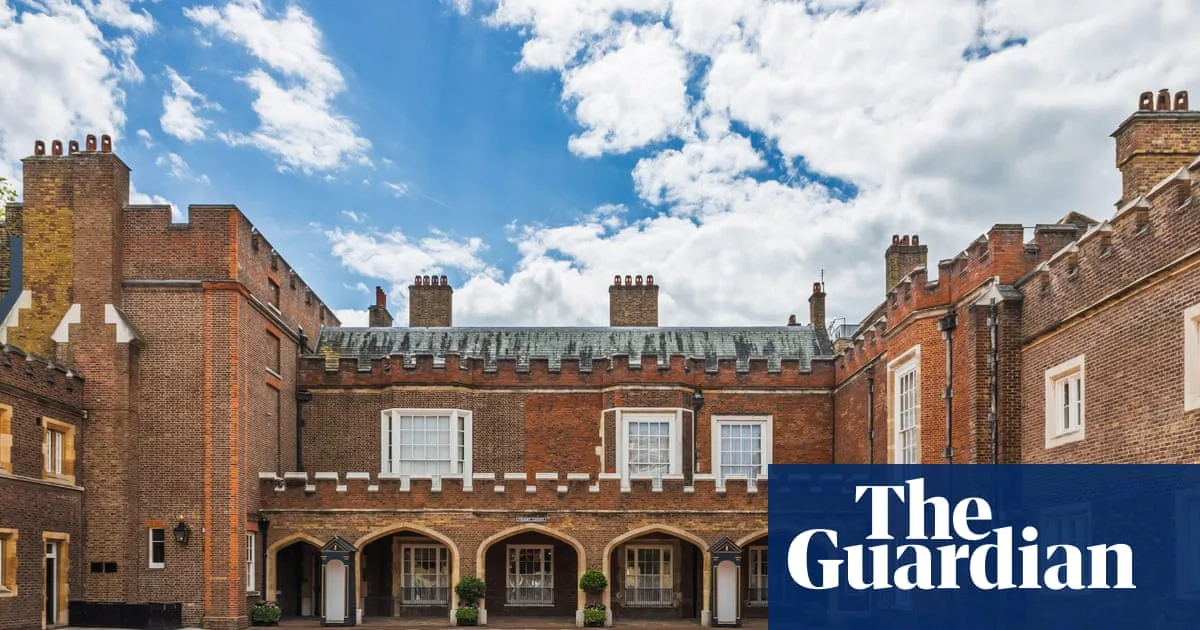 National Audit Office Report Details Royal Family Property and Financial Arrangements