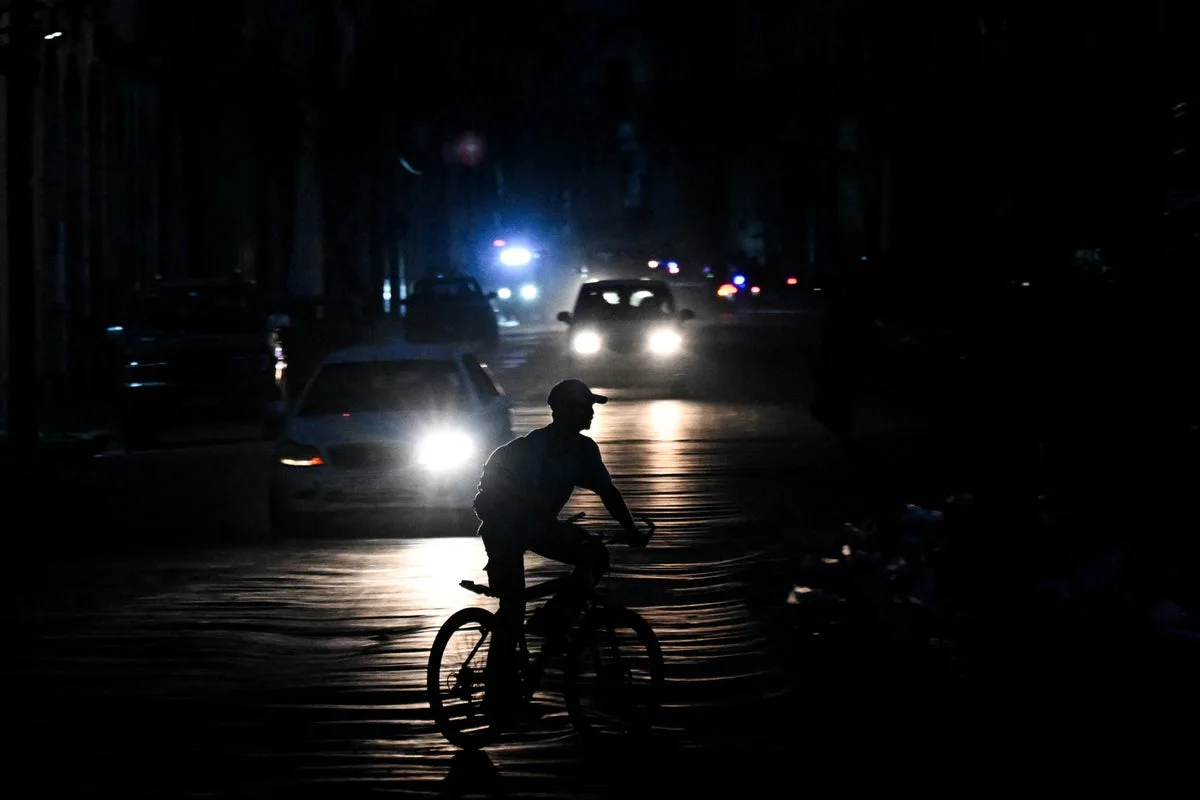 Nationwide Blackout Hits Cuba After Power Grid Collapse