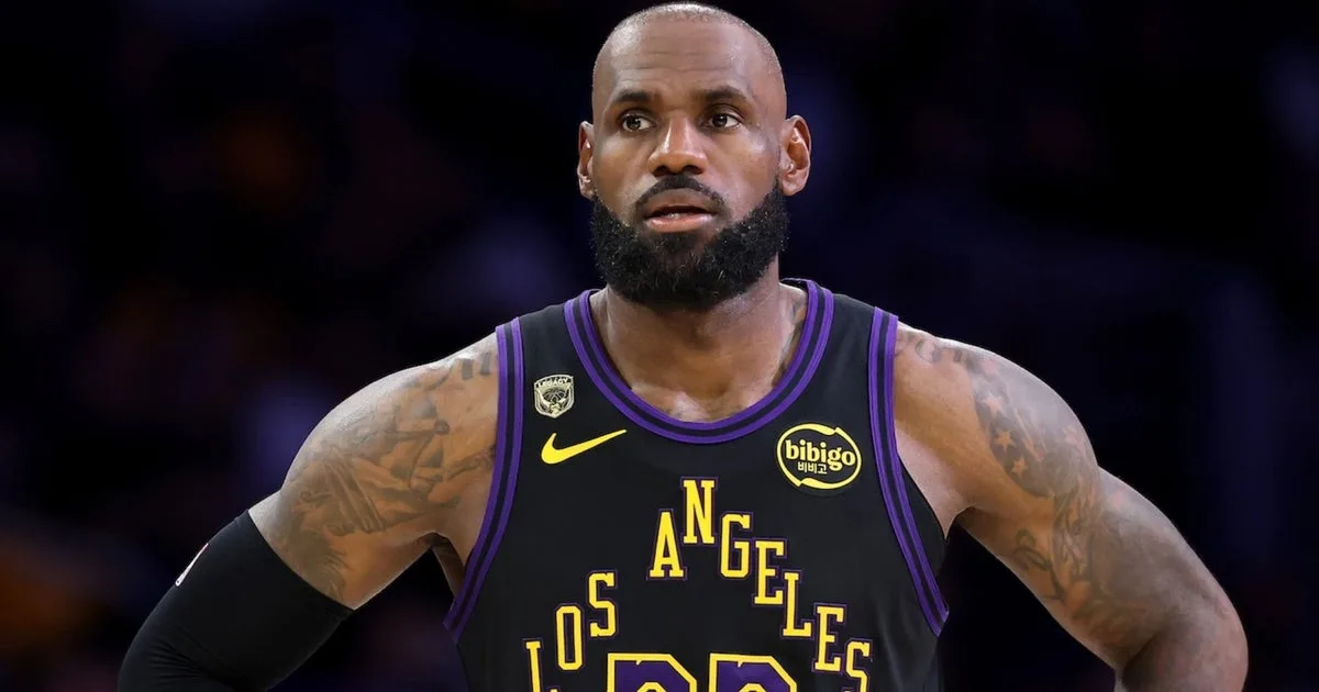 NBA Coaches and Analysts React to Reports Linking LeBron James to 76ers