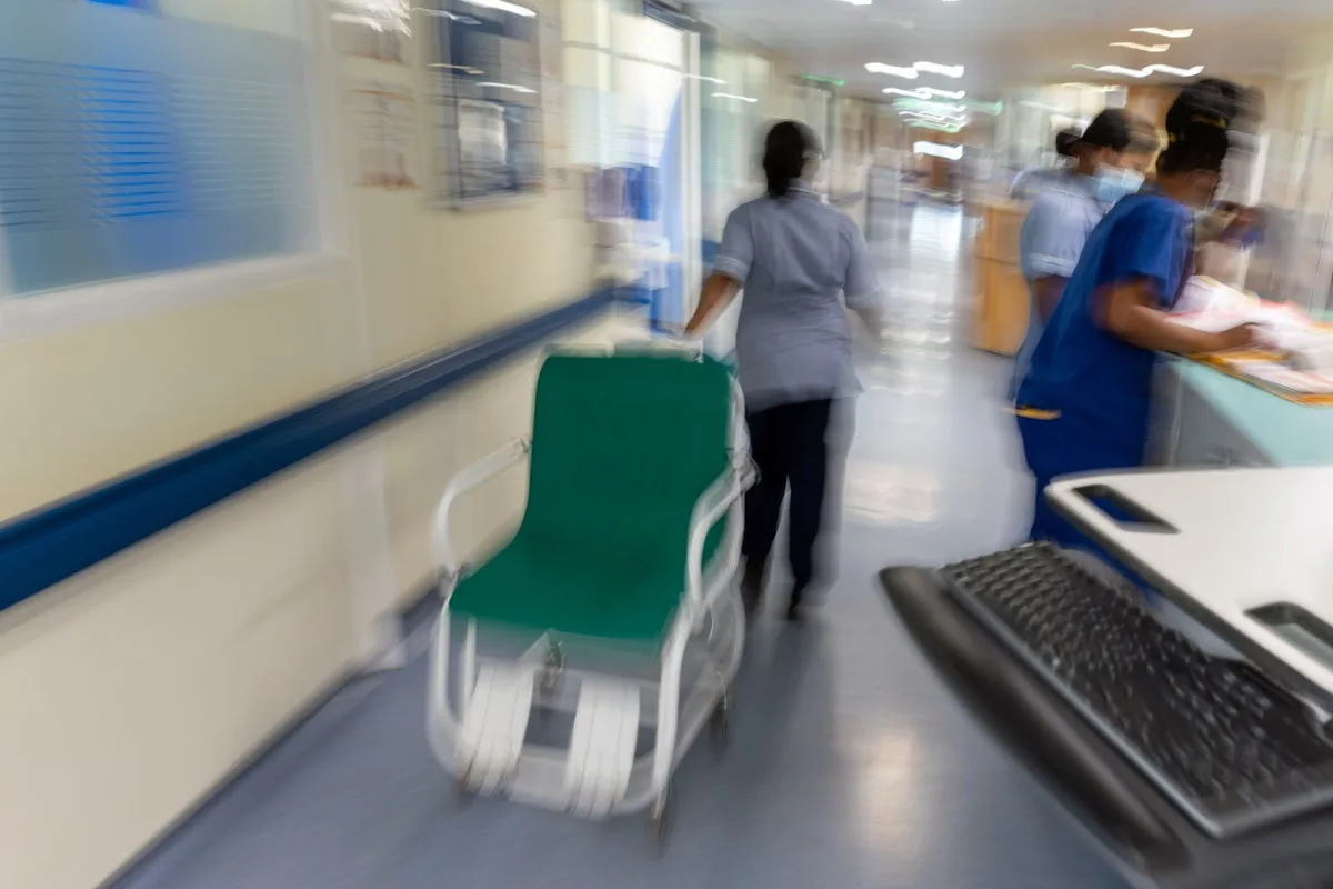 Most NHS trusts fail to meet cancer treatment target with long patient waits