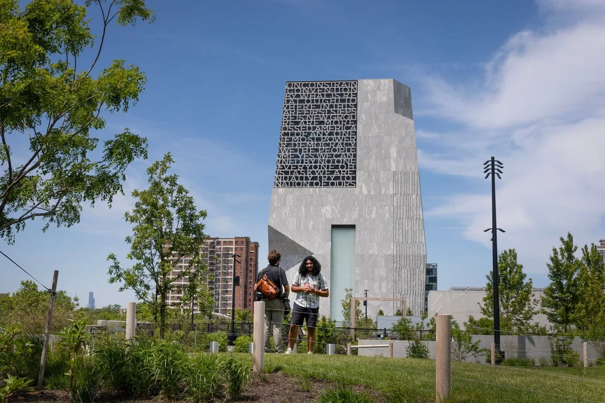 Obama Presidential Library Opens With Focus on Digital Archives