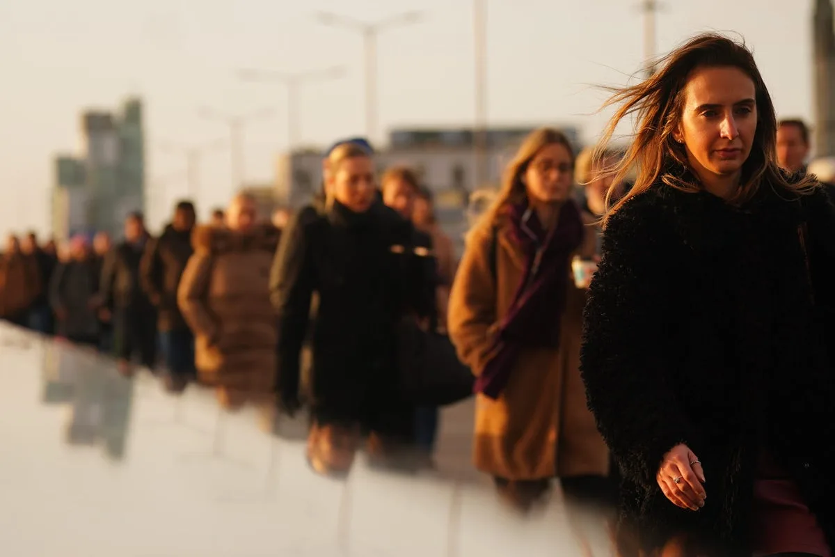 OECD Forecasts UK Economic Growth Slowdown Following Stronger 2026 Performance