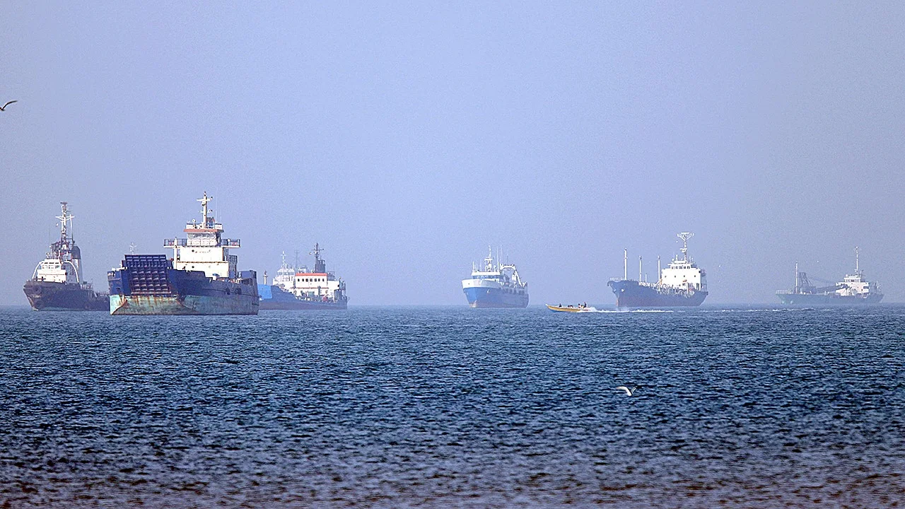 Oil Prices Rise After Tanker Hit and Strikes Escalate in Strait of Hormuz