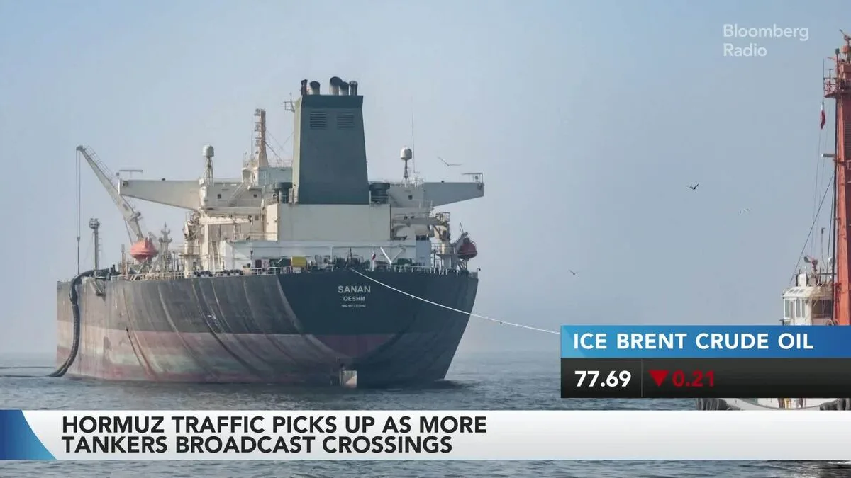 Oil Tanker Traffic Increases in Strait of Hormuz After US-Iran Peace Deal