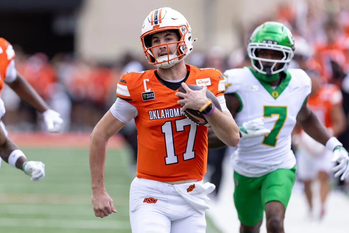 Oklahoma State Upsets No. 6 Oregon 39-31 in Stillwater Home Opener