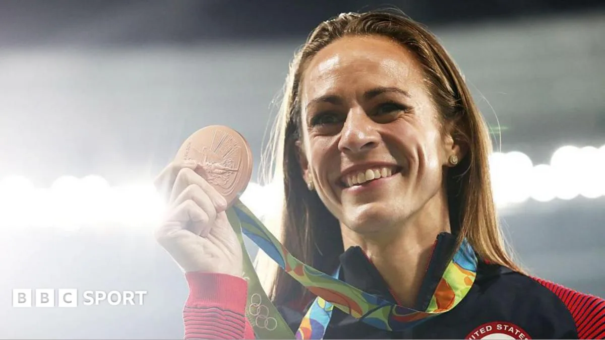 Olympic Medalist Jenny Simpson Collapses at North Carolina Mile Event