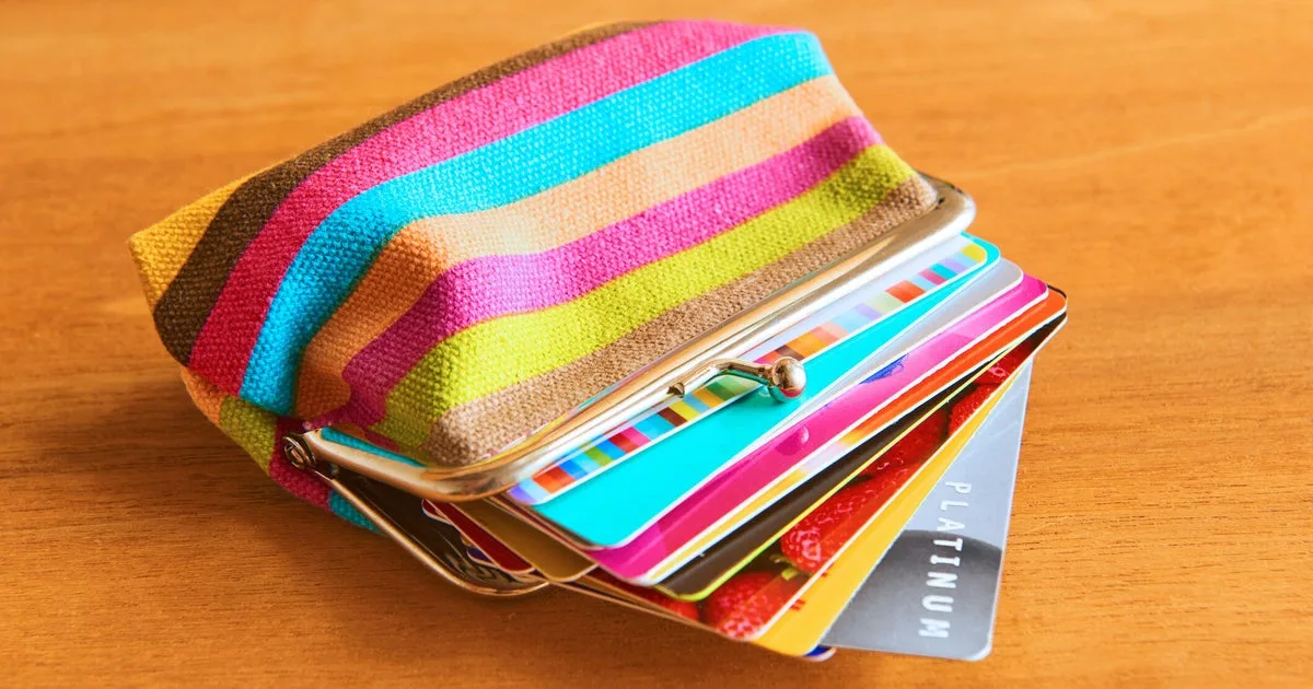 Options for Consolidating Credit Card Debt Without Harming Credit Scores Outlined