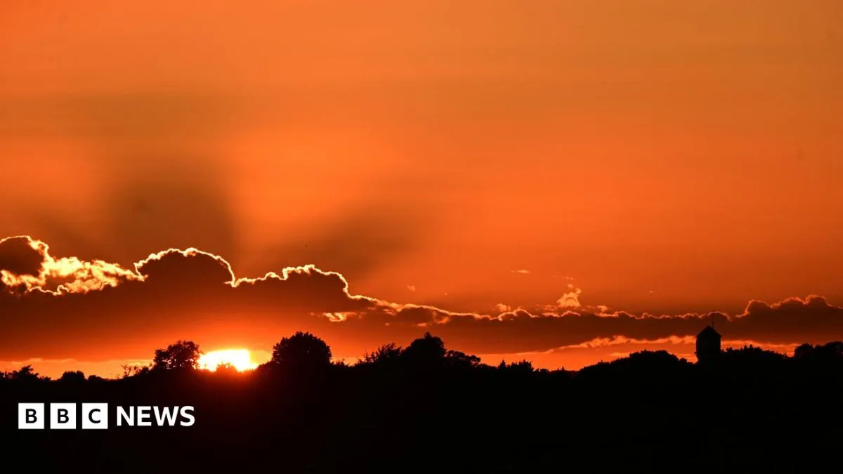 Over 2,700 Heat-Related Deaths Estimated in UK During May and June Heatwaves