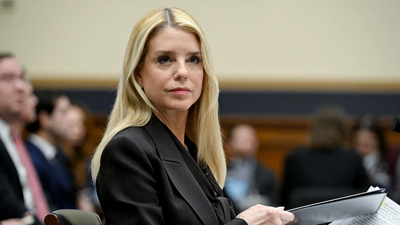 Pam Bondi Undergoing Treatment Following Thyroid Cancer Diagnosis