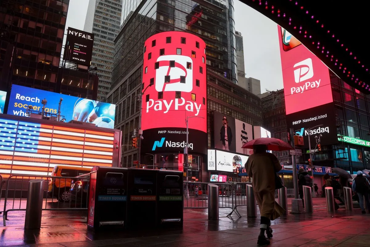 PayPay Shares Rise 19% After $879.8 Million US IPO, Largest for Japan in Decade