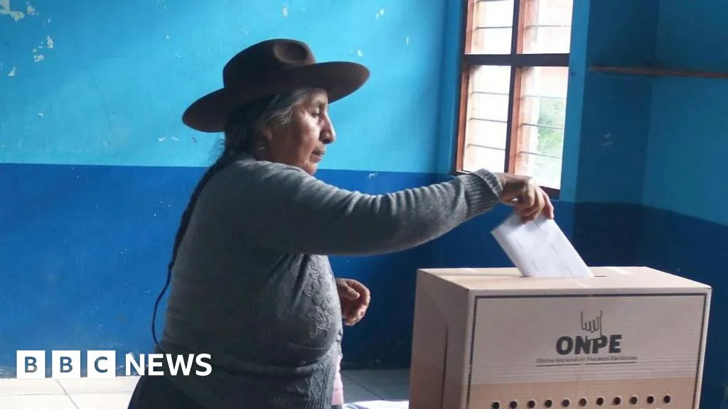 Peru Election Voting Extended to Second Day After Ballot Delivery Issues
