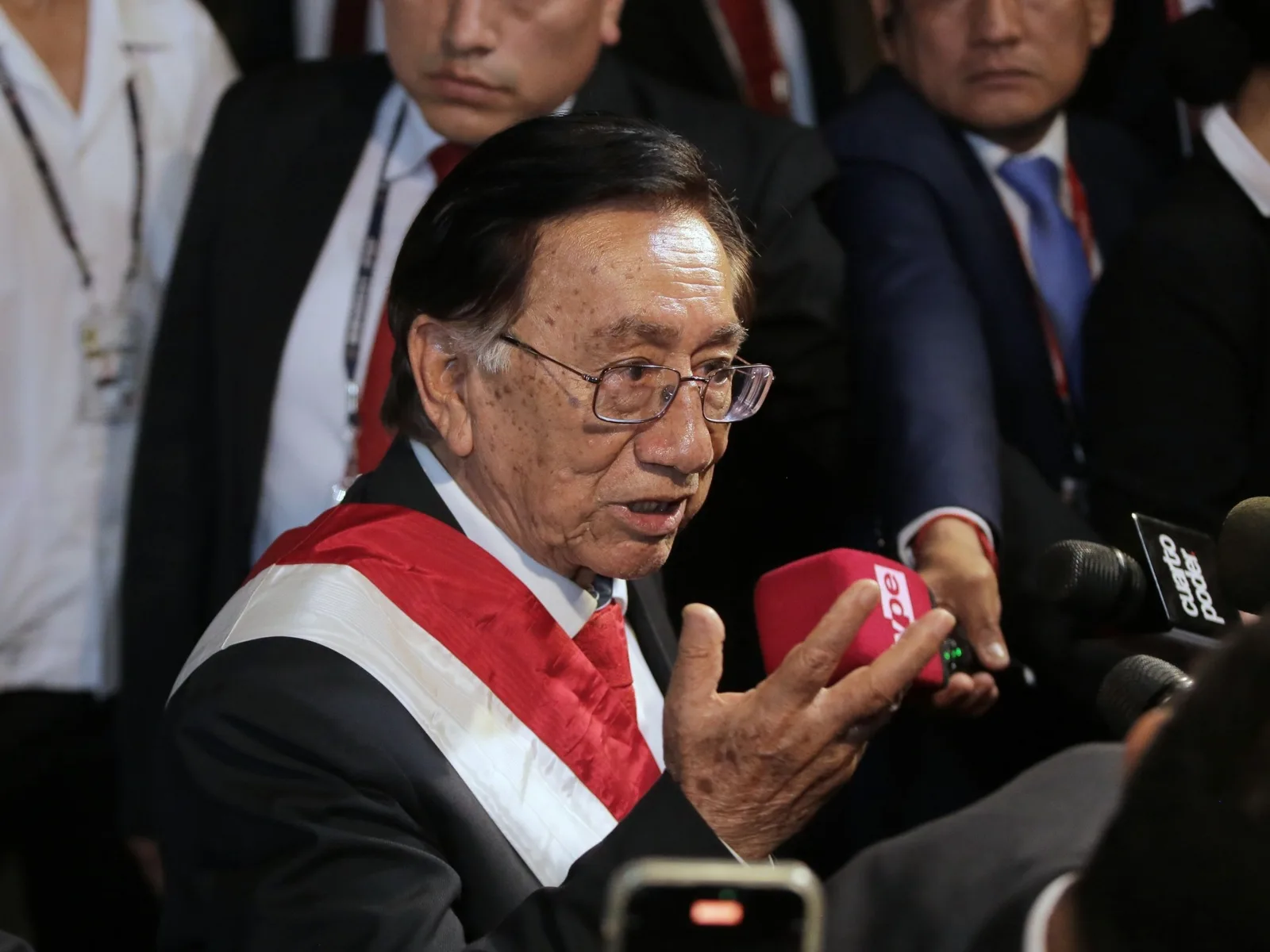 Peru’s Defense and Foreign Ministers Resign After President Delays F-16 Jet Deal