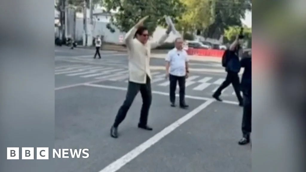 Philippine President Performs Star Jumps to Address Health Rumours