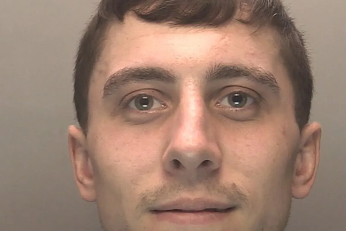 Police Launch Manhunt After Suspect Escapes Custody Outside Liverpool Court