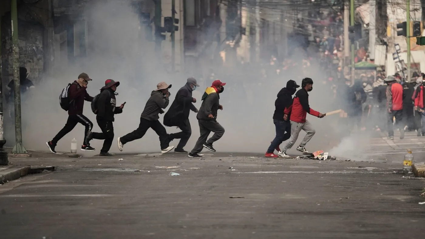Protests and Blockades Paralyze Bolivia’s Political Capital Amid Economic Crisis