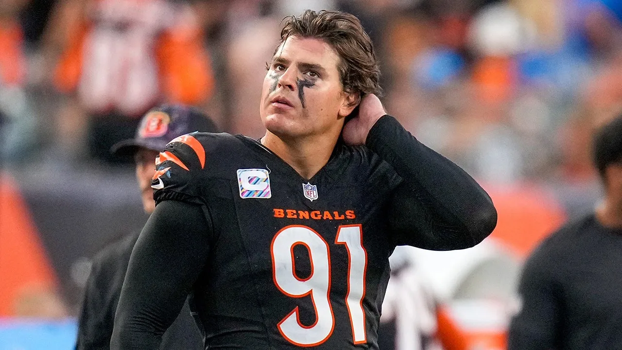 Ravens Reportedly Sign Trey Hendrickson After Backing Out of Maxx Crosby Trade