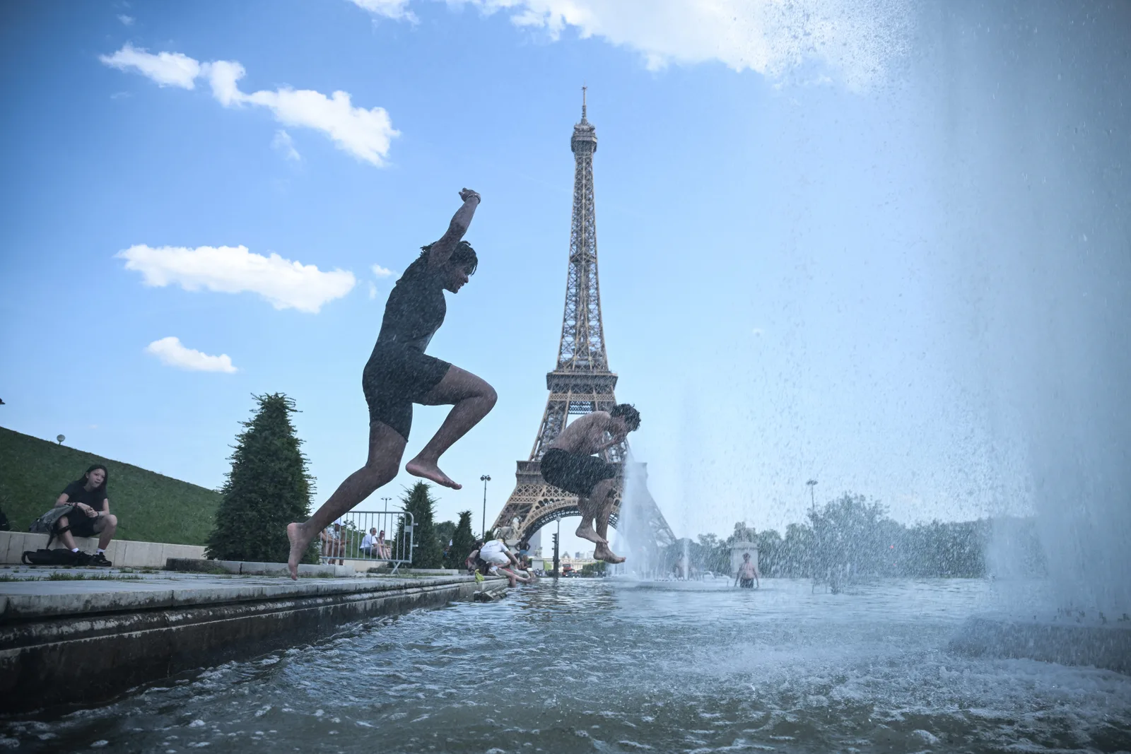 Record-Breaking Heatwave Sweeps Europe, Shattering Temperature Records