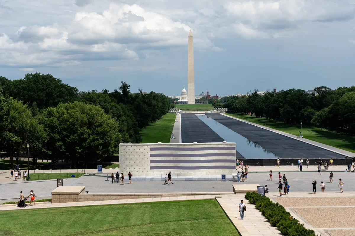 Reflecting Pool Vandalism Case Sparks Legal Dispute and Preservation Concerns