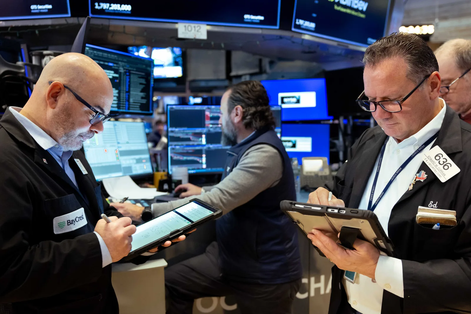 Reports of Iranian Attacks on Gulf Infrastructure and Shipping Amid Regional Tensions