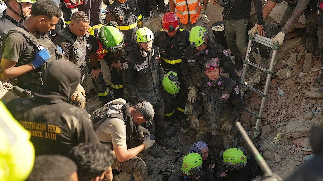 Rescue Efforts Continue After Two Major Earthquakes in La Guaira, Venezuela