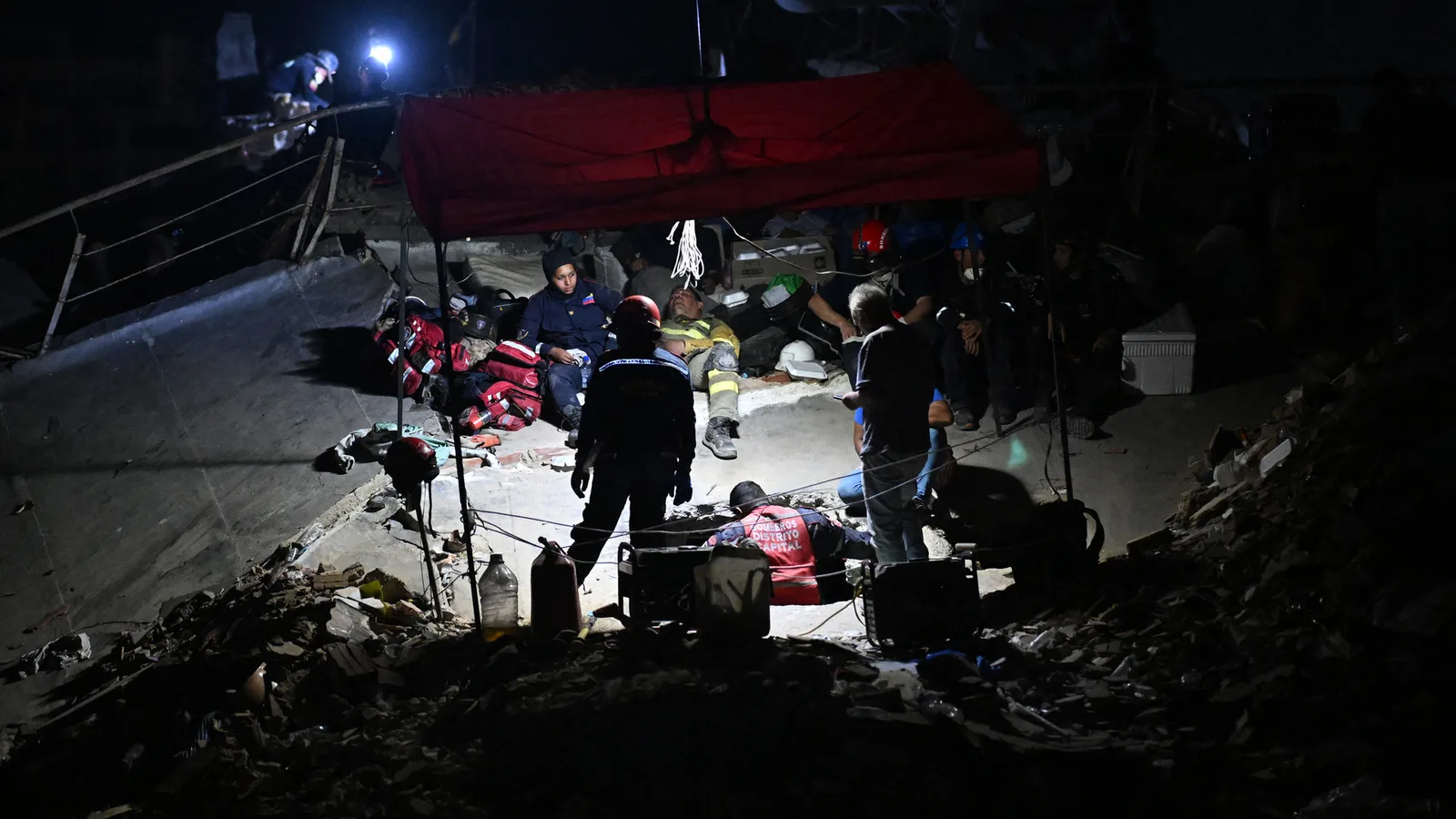 Rescue Teams Continue Search for Survivors After Venezuela Earthquake