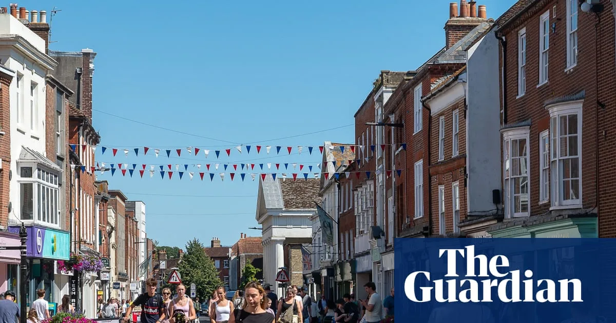 Retail Sales in Great Britain Drop 0.5% in July Despite Increased Food and Drink Demand