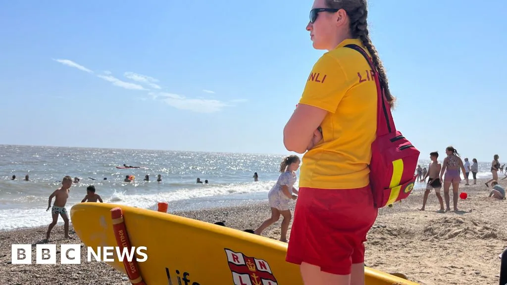 RNLI Reports Doubling of Beach Rescues in UK and Channel Islands in 2025