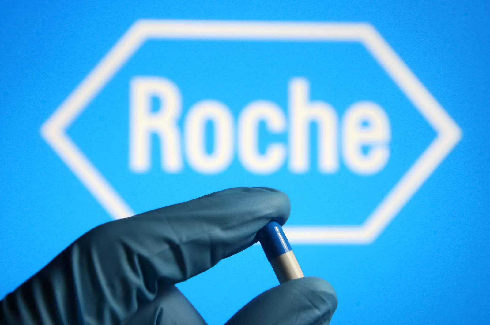 Roche Reports First-Quarter Sales Decline Amid Currency Pressures and Competition