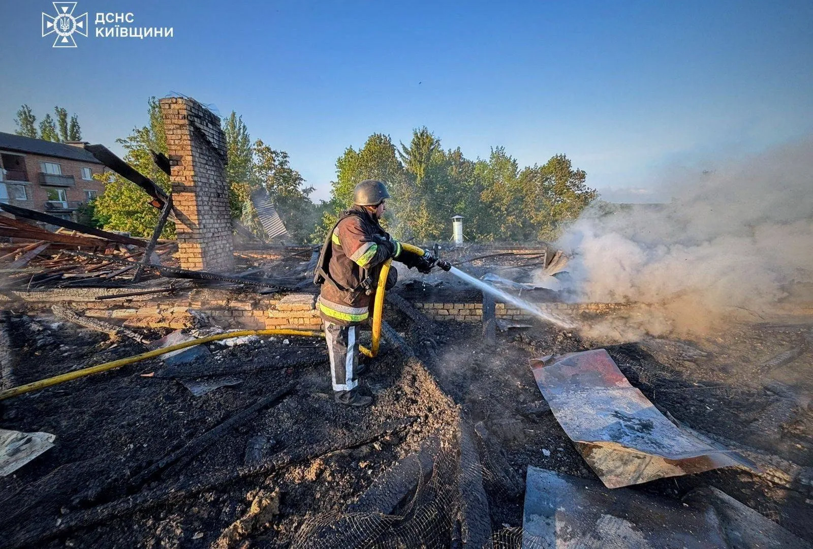 Russian Strikes Kill Six in Dnipropetrovsk Region, Ukraine Responds with Attacks on Gas Facilities