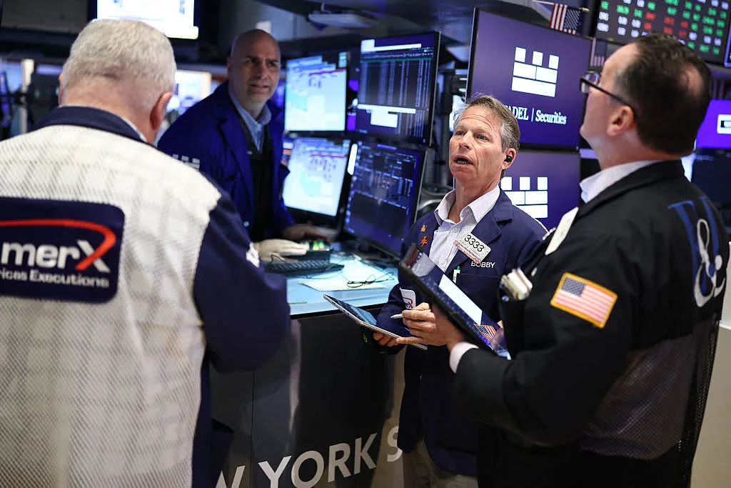 S&P 500 and Nasdaq Extend Gains as Earnings Season Approaches