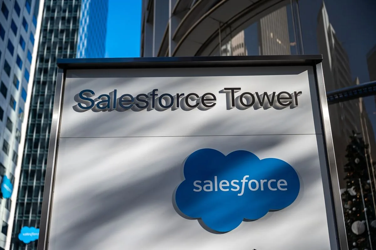 Salesforce Plans Up to $25 Billion Debt Sale for Share Buyback