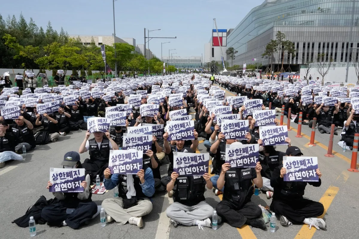 Samsung Electronics Faces Strike as Wage Negotiations With Union Collapse