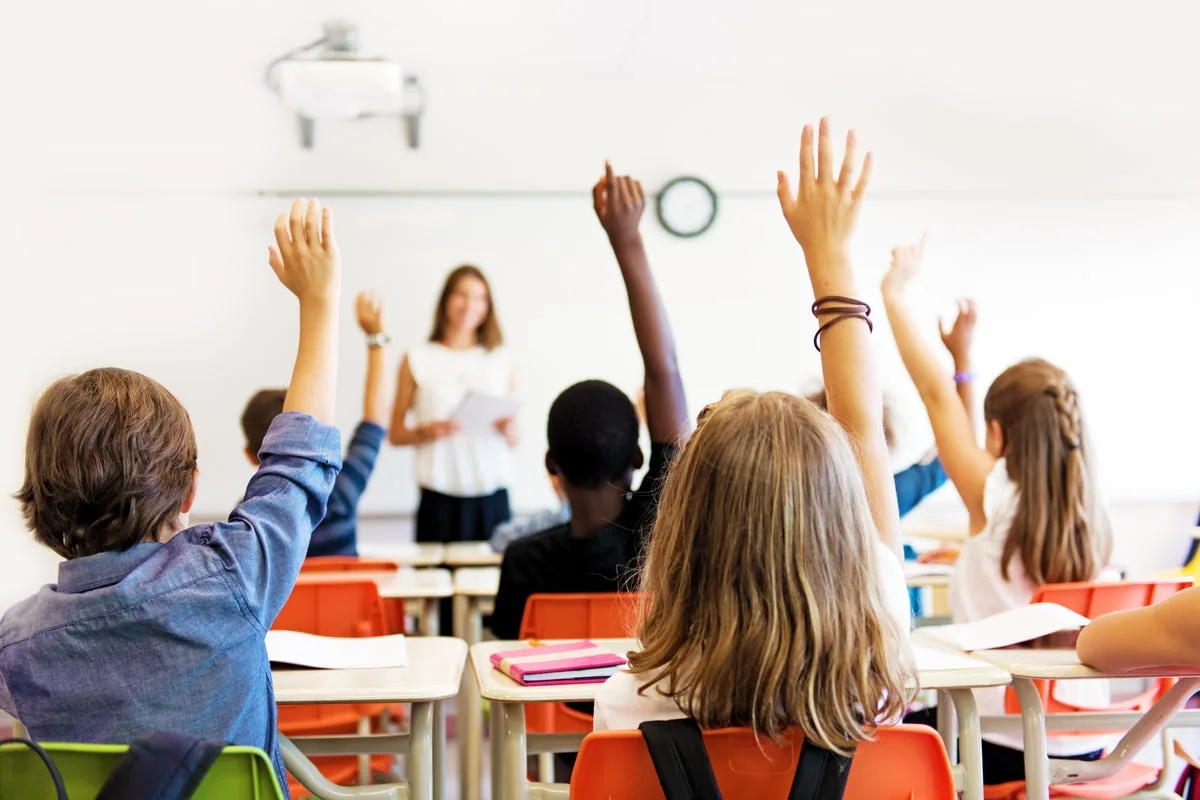 Schools Introduce Lockable Pouches to Limit Student Smartphone Use