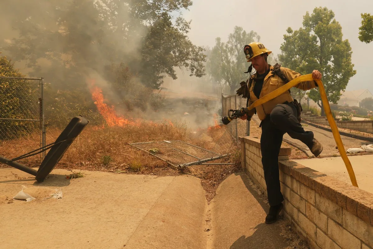 Simi Valley Brush Fire Prompts Evacuations and Burns at Least One Home
