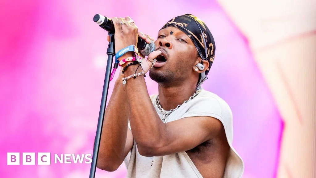 Singer D4vd named target in LA investigation of teen's death in his car