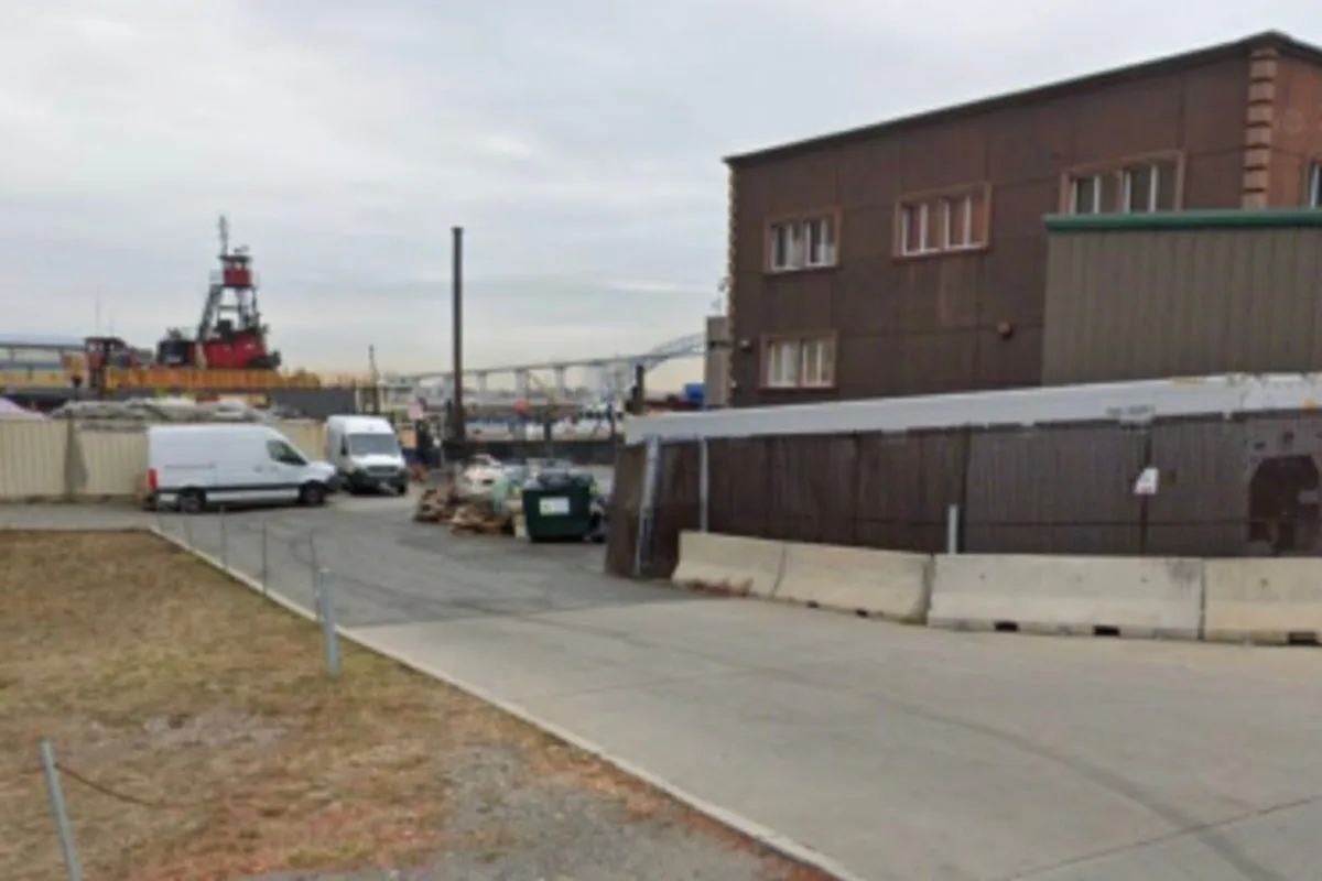 Explosions and Fire on Staten Island Barge Injure Firefighters and Emergency Workers