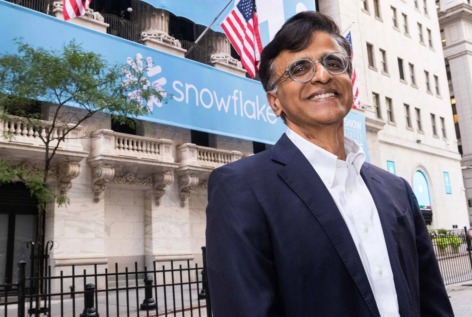 Snowflake Shares Surge Following Strong Results and AI-Driven Growth
