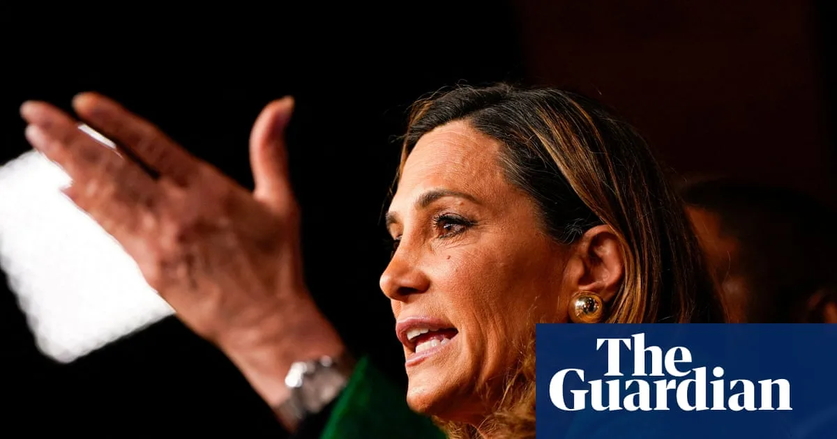 Some Republicans Publicly Distance Themselves from Trump Ahead of Midterms