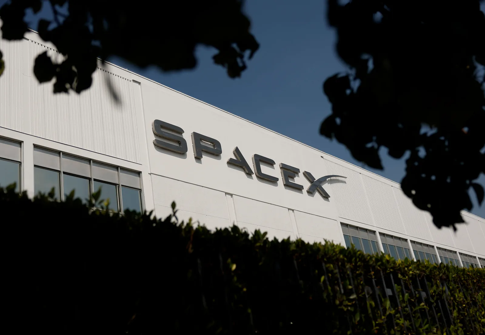 SpaceX Faces Funding Questions Amid $100 Billion Spaceport Plan and Unusual Stock Activity
