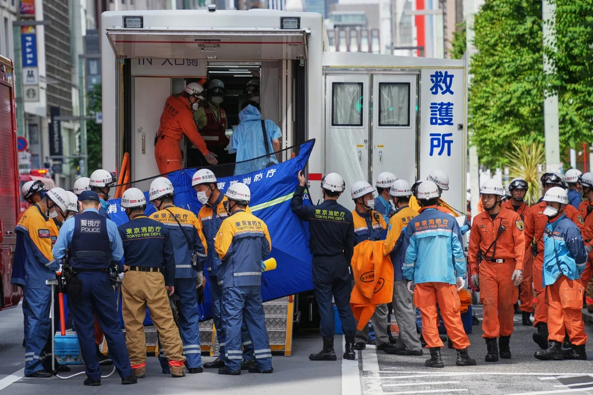 Unidentified Substance Sprayed at Ginza Six Mall in Tokyo, Multiple Injuries Reported