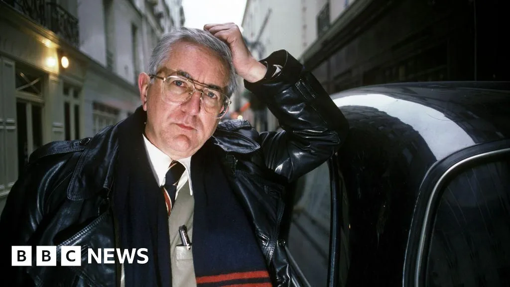 Spy Thriller Author Len Deighton Dies at Age 97