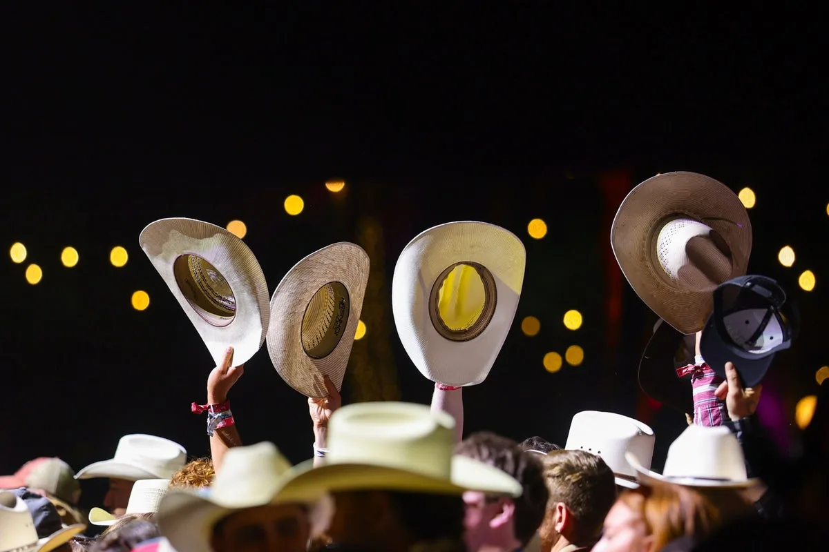 Stagecoach Music Festival Temporarily Evacuated Due to High Winds