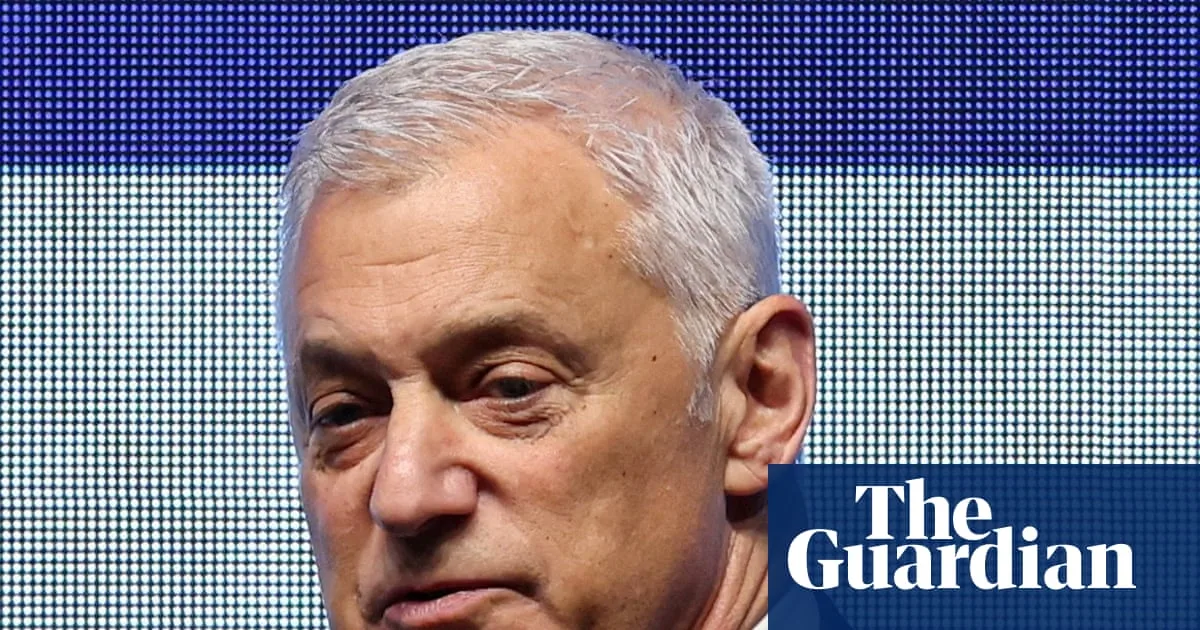 Standard Chartered CEO Apologizes for 'Lower-Value Human Capital' Remarks Amid Job Cuts